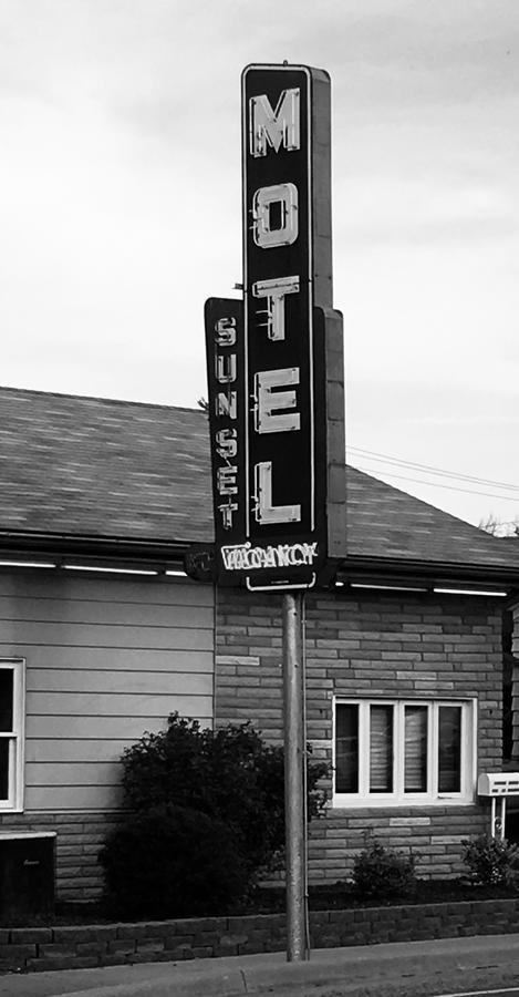 Sunset Motel Waterloo Eksteriør bilde